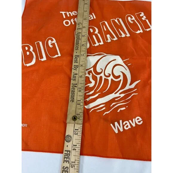 1984 Tennessee UT Vols BIG ORANGE WAVE Spirit Cloth Bandana - Picture 5 of 6